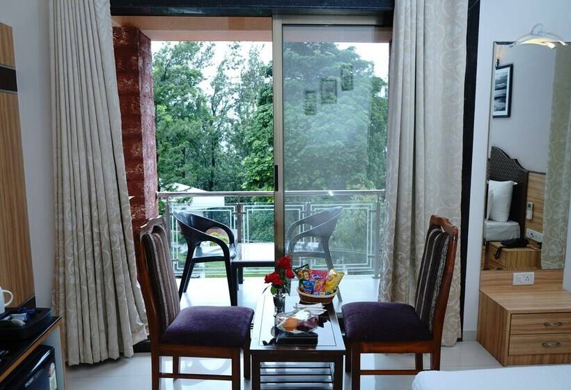 이그제큐티브 룸, Jivanta Hotel Mahabaleshwar