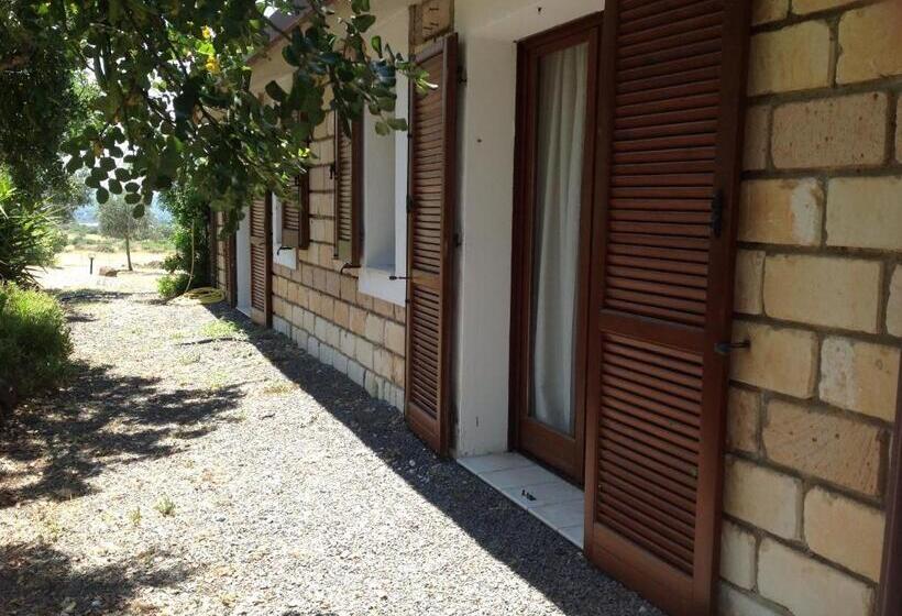 Трежместный Номер Economy, Agriturismo Sa Murta In Sennariolo Oristano