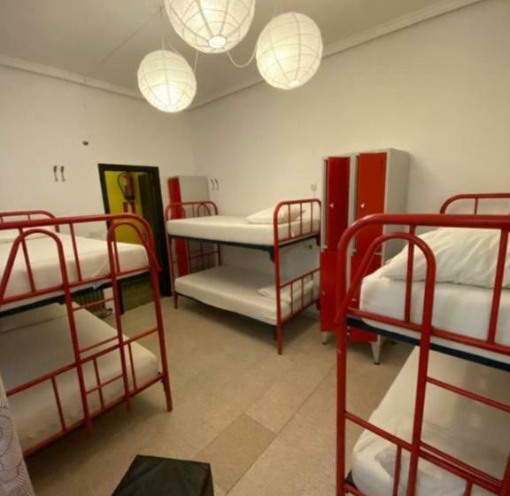 اتاق خانوادگی, Barbieri Sol Hostel