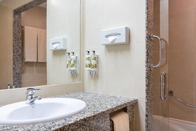 اتاق استاندارد, The Flying Pig Uptown