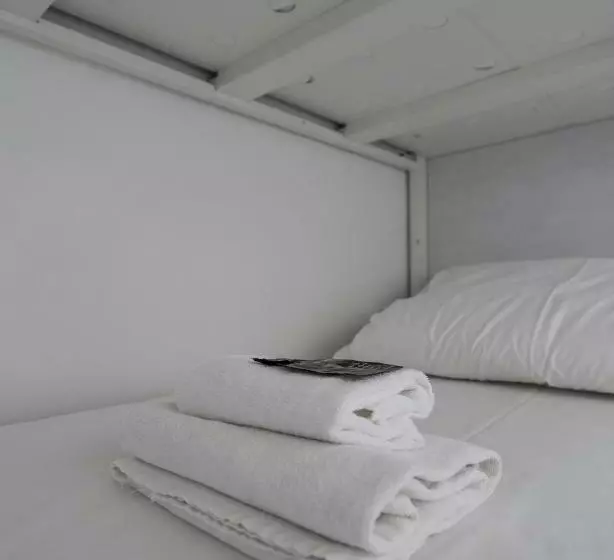 تختخواب در اتاق مشترک, Ganbara Hostel   Self Check In