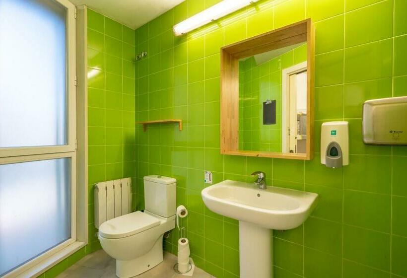 מיטה בחדר משותף, Ganbara Hostel   Self Check In