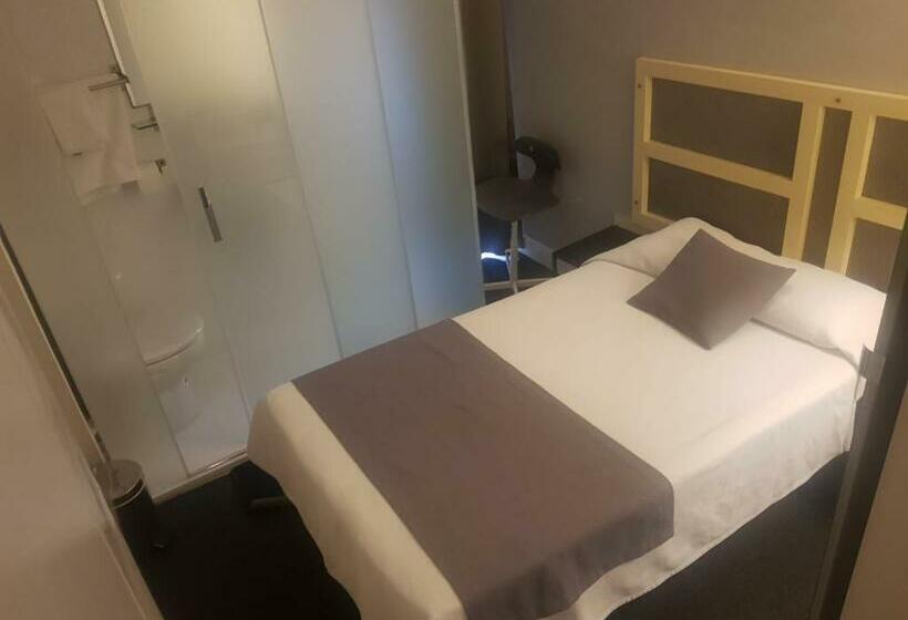 اتاق استاندارد یک نفره, Palermo