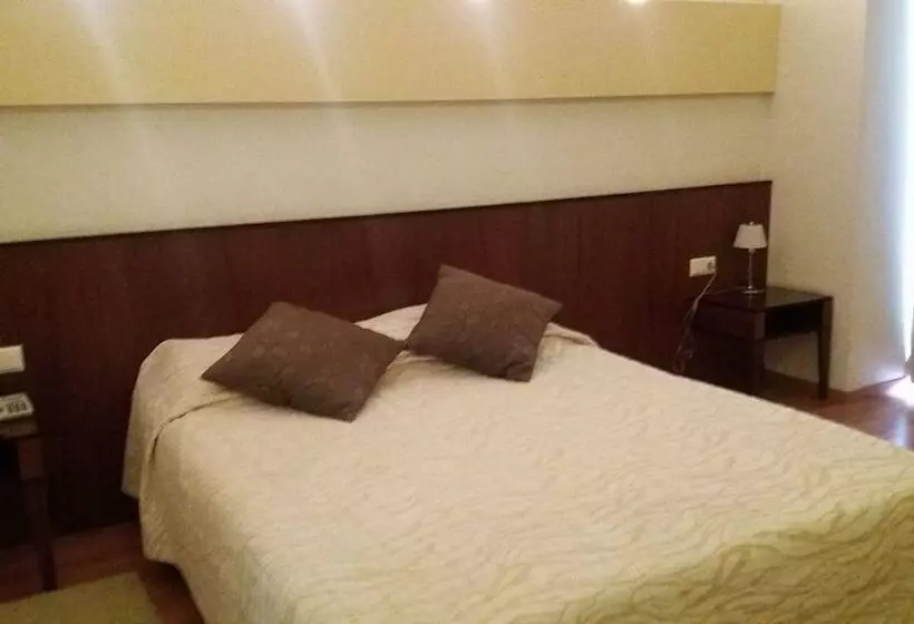 Chambre Standard, Acropol