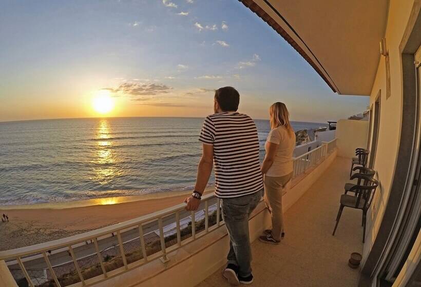 اتاق استاندارد با سرویس بهداشتی مشترک, Blue Buddha Beach Rooms & Suites