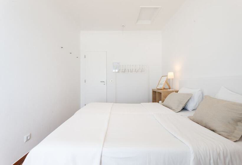 اتاق استاندارد با سرویس بهداشتی مشترک, Blue Buddha Beach Rooms & Suites