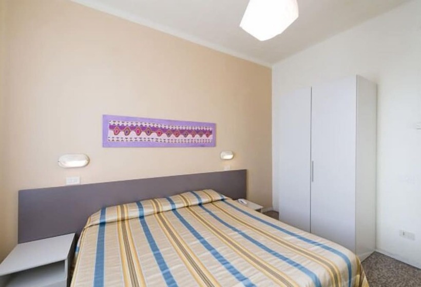 اتاق استاندارد با سرویس بهداشتی مشترک, Moderno