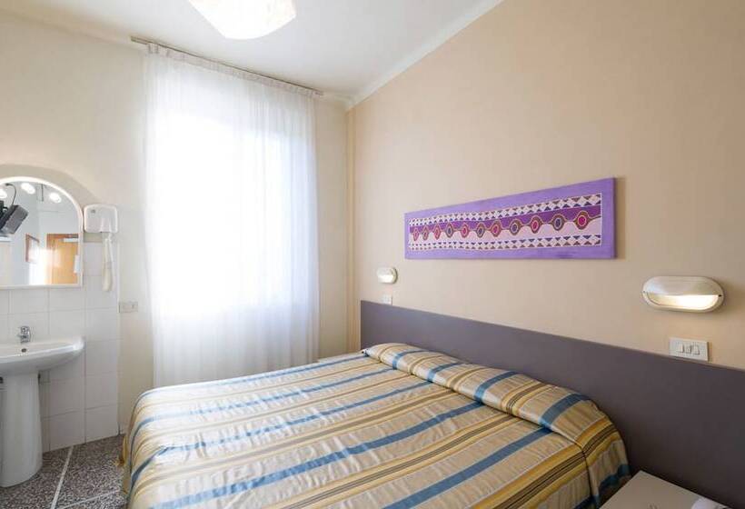 اتاق استاندارد با سرویس بهداشتی مشترک, Moderno