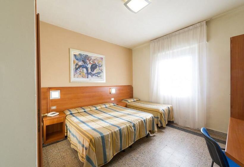 اتاق استاندارد چهار تخته, Moderno