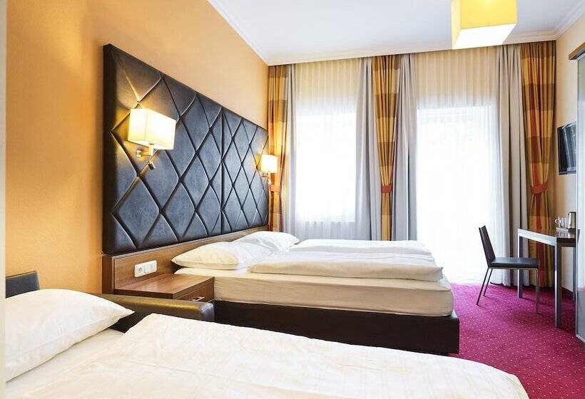 Standard Triple Room, Villa Ceconi By Das Grüne Hotel Zur Post   100% Bio