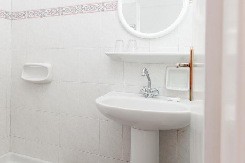 غرفة قياسية, Selini