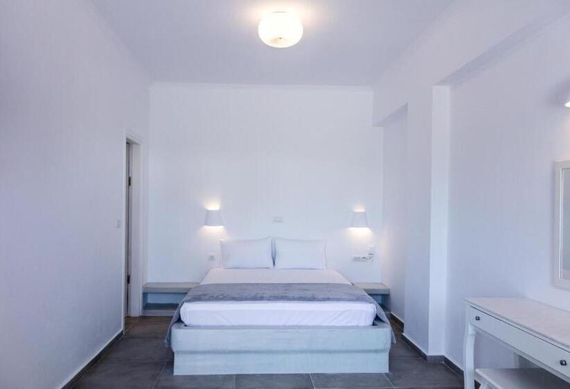 غرفة سوبيريور مطلّة علي البحر, Selini