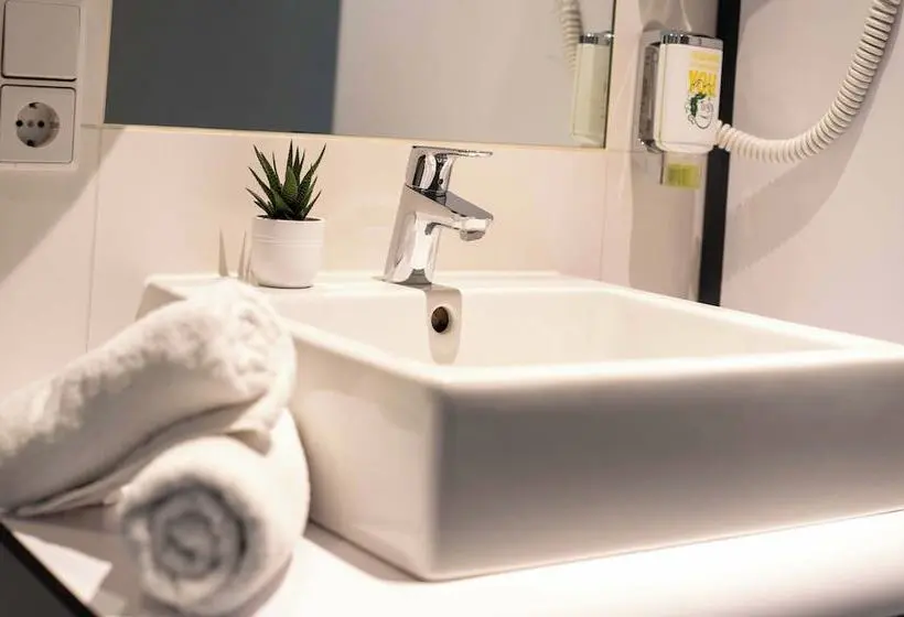 スタンダードシングルルーム, SLEEEP Hotel Wiener Neudorf