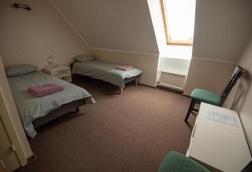 اتاق استاندارد, Aiakeskuse Hostel