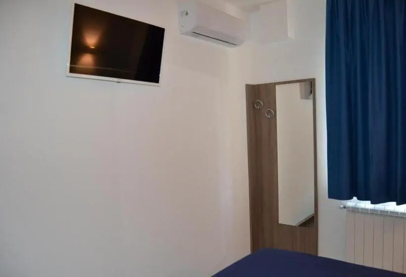 اتاق استاندارد یک نفره, Residence Vazzieri