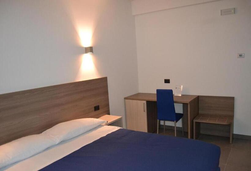 اتاق استاندارد یک نفره, Residence Vazzieri