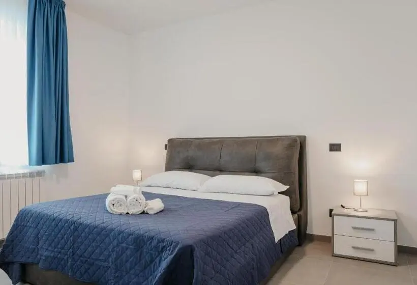 آپارتمان 1 خوابه با بالکن, Residence Vazzieri