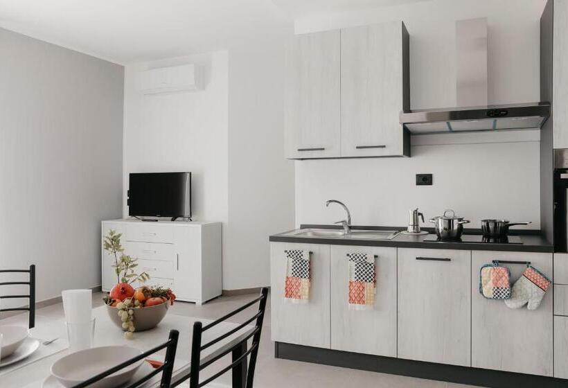 آپارتمان 1 خوابه با بالکن, Residence Vazzieri