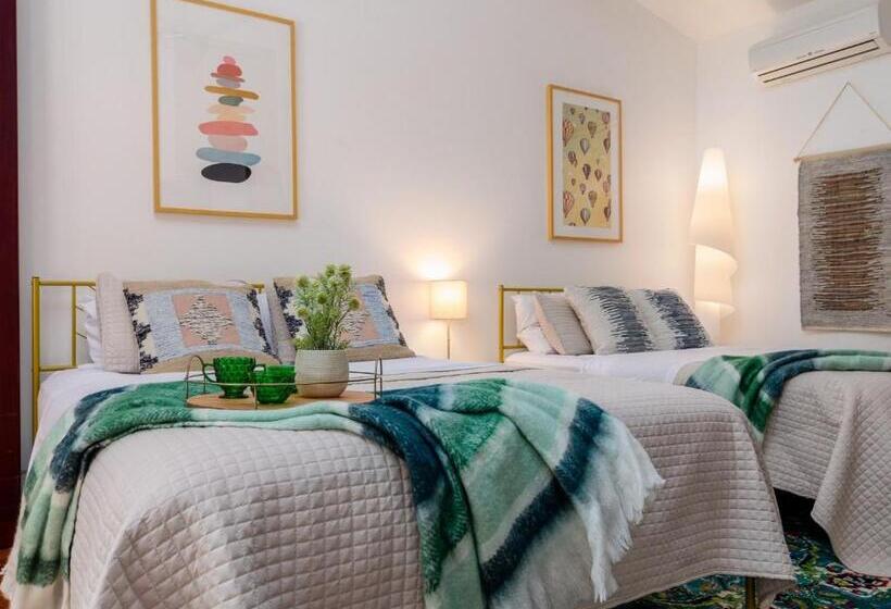 غرفة قياسية رباعية, New Park Venue & Suites