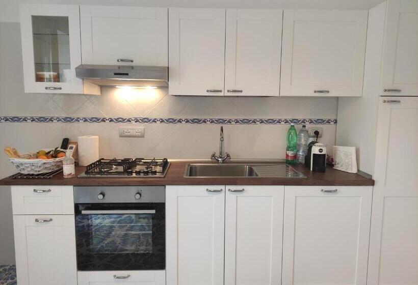 דירת חדר, B&b Verde Smeraldo