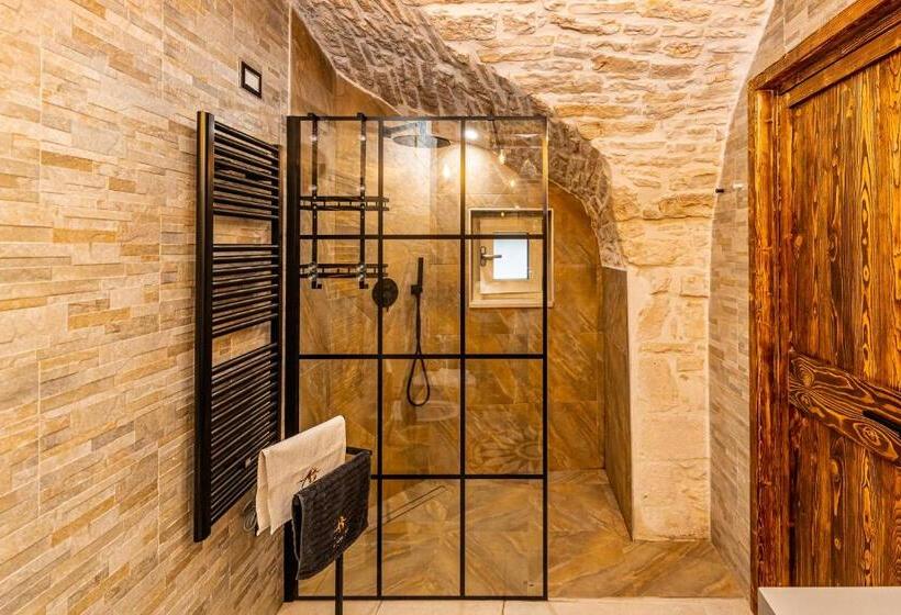 Номер Стандарт с Гидромассажем, Il Piccolo Borgo   Suite