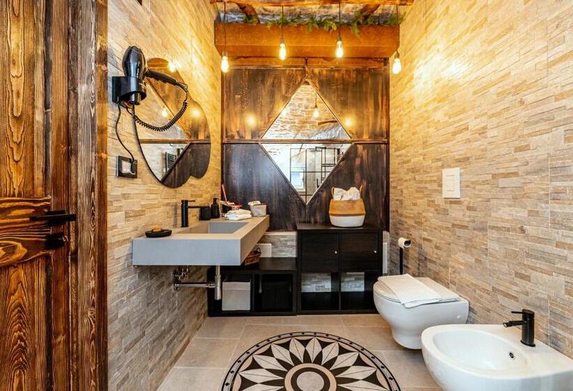 Номер Стандарт с Гидромассажем, Il Piccolo Borgo   Suite