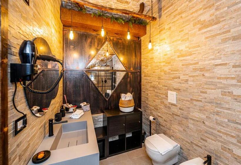 Номер Стандарт с Гидромассажем, Il Piccolo Borgo   Suite