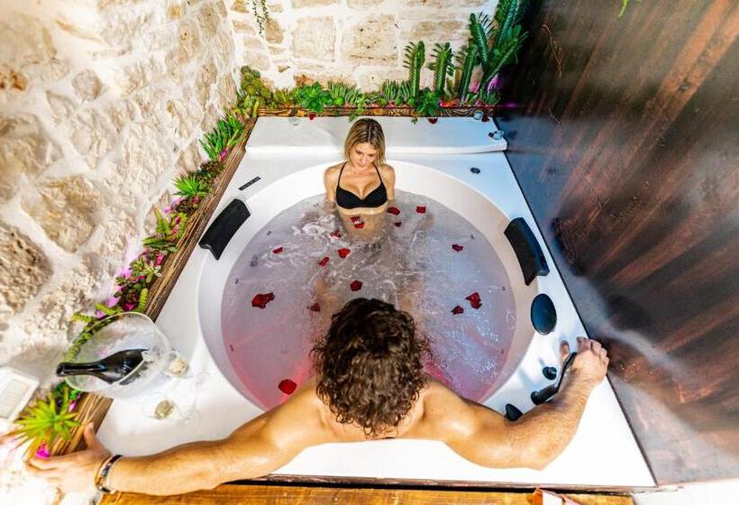 Номер Стандарт с Гидромассажем, Il Piccolo Borgo   Suite