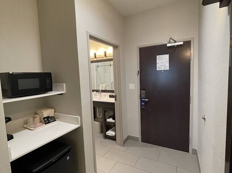 スイート, Comfort Inn & Suites Balch Springs  Se Dallas