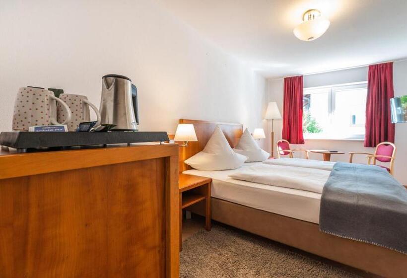 スタンダードルーム, Am Kirchplatz