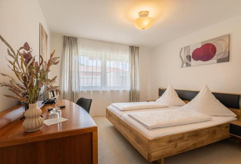 スタンダードルーム, Am Kirchplatz