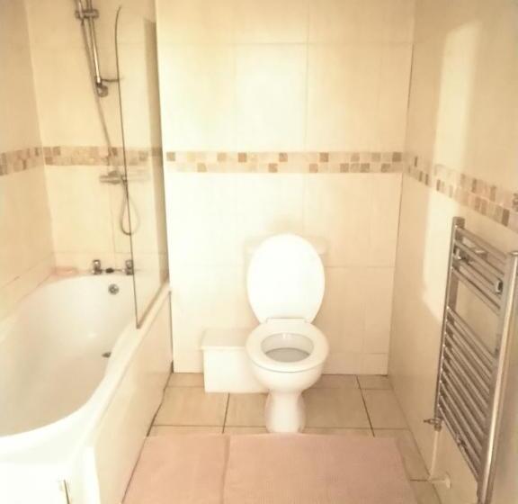 Номер Стандарт Совместная Ванная, Cosyroom Close To University Of Bradford And City Centre