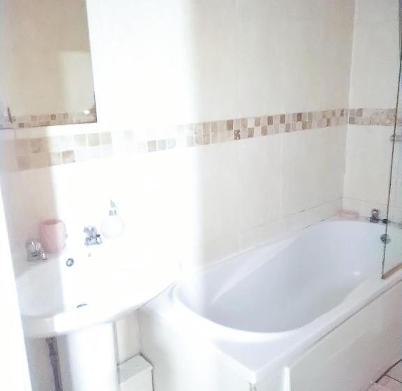 Номер Стандарт Совместная Ванная, Cosyroom Close To University Of Bradford And City Centre