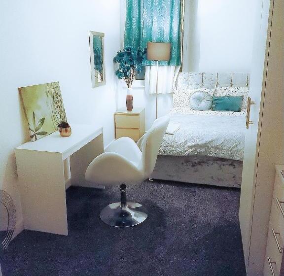 스탠다드 룸 공동 욕실, Cosyroom Close To University Of Bradford And City Centre