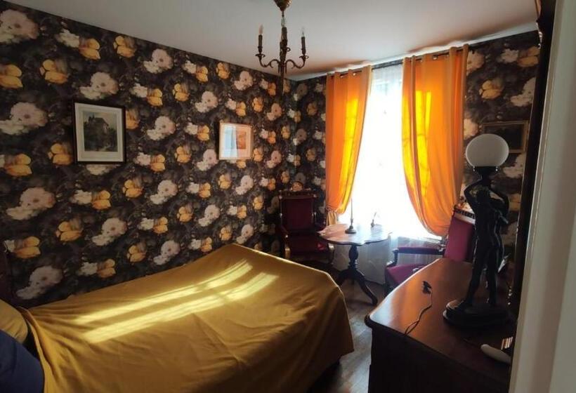 غرفة قياسية مطلّة علي الحديقة, La Perchonniere