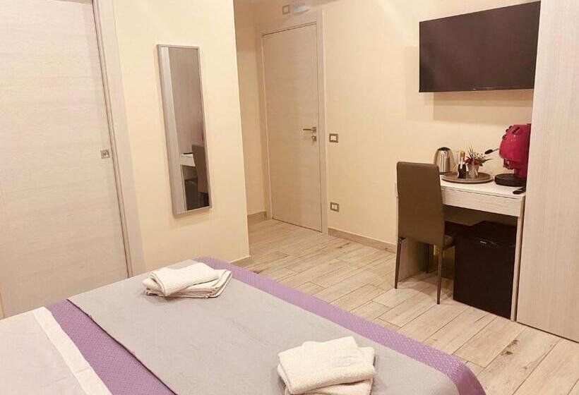 标准间带阳台, Yourhome   La Meta Perfetta Rooms&spa