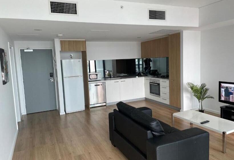 带3个卧室的公寓, Rnr On Franklin