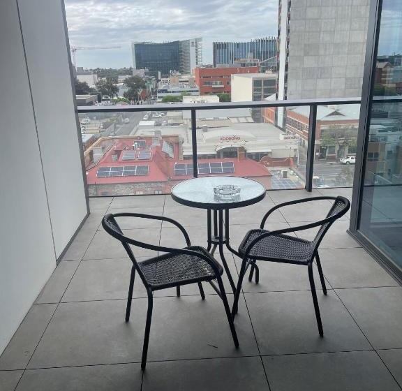 带2个卧室的公寓, Rnr On Franklin