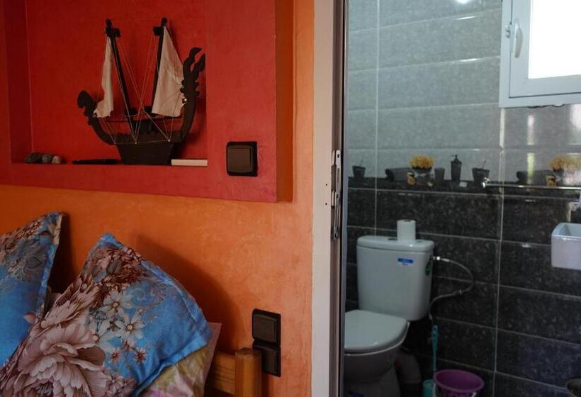 اتاق لوکس, Chez Imnir