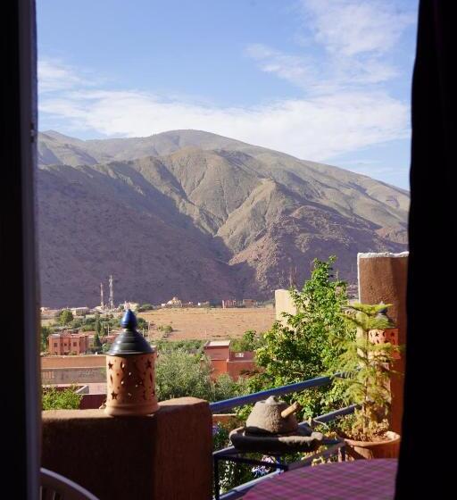 اتاق لوکس, Chez Imnir