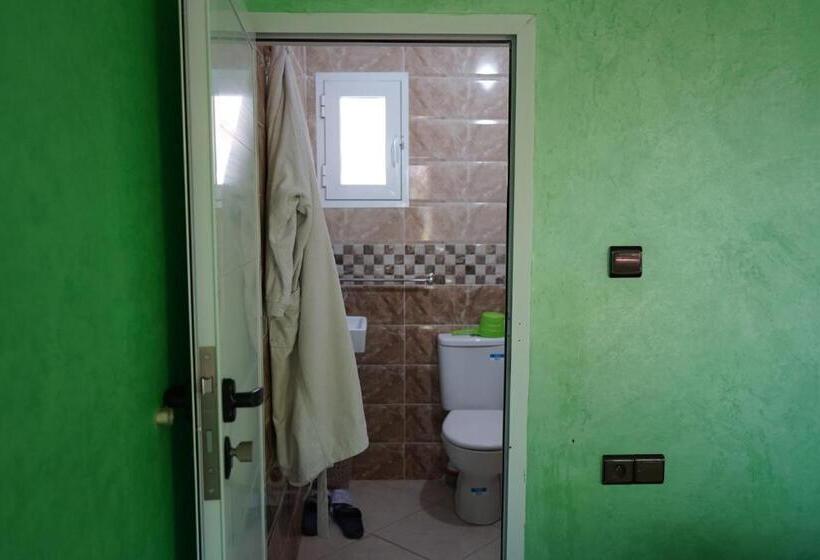 اتاق لوکس, Chez Imnir