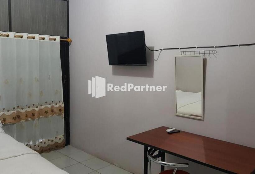 디럭스 룸, Homestay Lotus Bangka Mitra Reddoorz