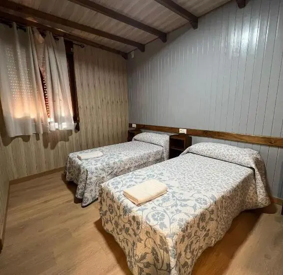スタンダード４人部屋, Alojamiento Cerro D La Salina