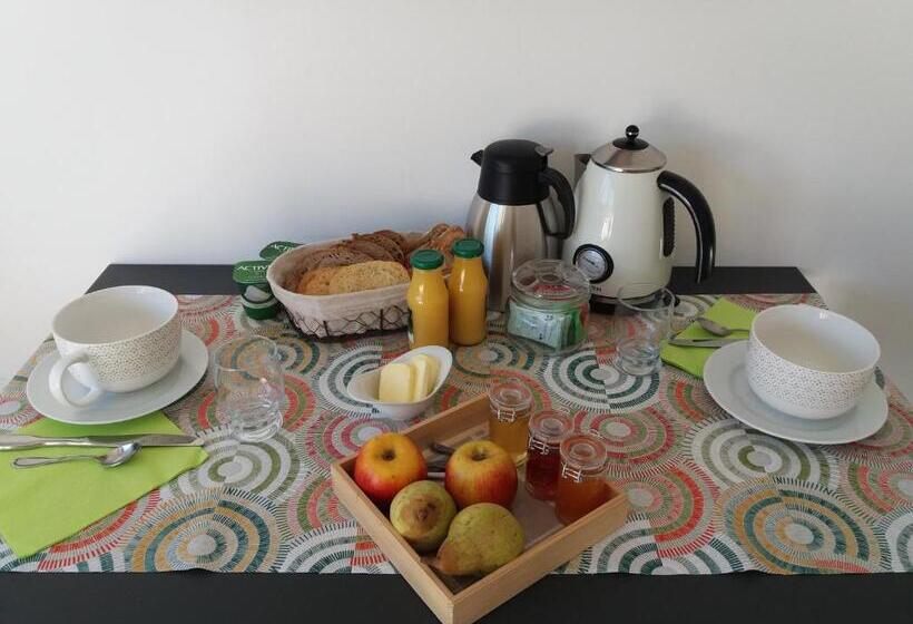 חדר סטנדרט נוף לגינה, Chambre D Hôtes La Thibaudière