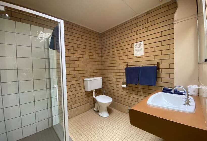 Номер Стандарт Трехместный, Grand Hotel Motel