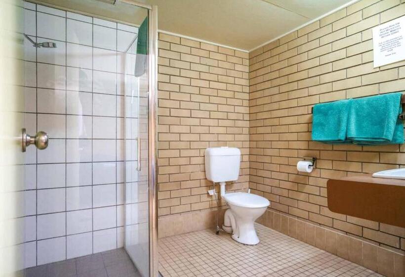 Номер Стандарт Трехместный, Grand Hotel Motel