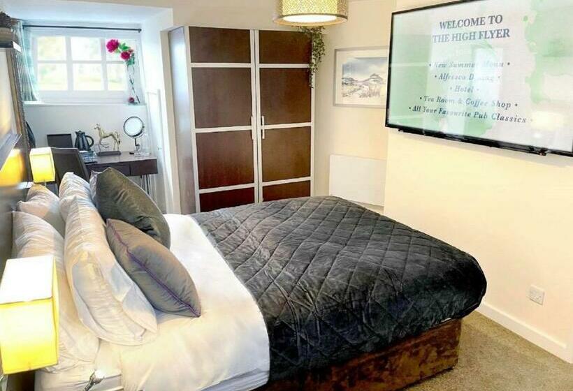 高级大房间, The High Flyer