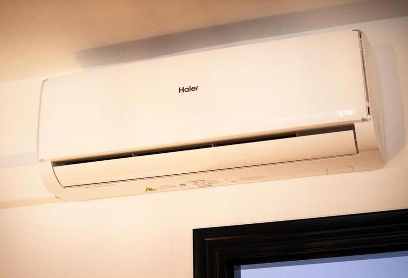 חדר סטנדרט עם מיטת קינג, Malaga Hills Double Comfort Boutique & Wellness Eco Hotel  Adults Only