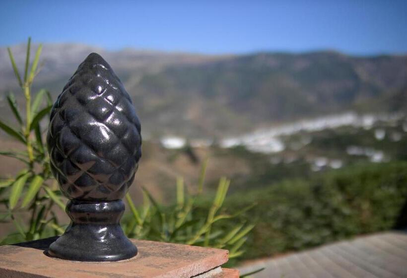 חדר סופריור עם מיטת קינג, Malaga Hills Double Comfort Boutique & Wellness Eco Hotel  Adults Only