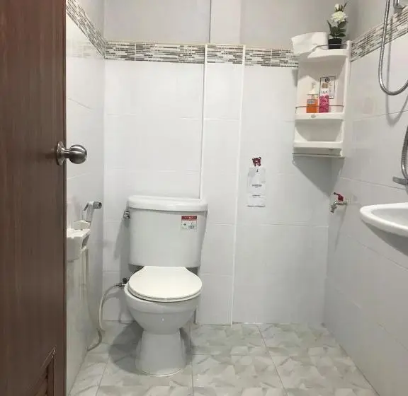 اتاق لوکس, The Best House&hostel